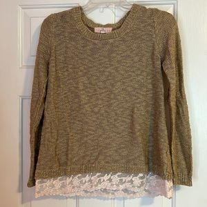 Brown pullover sweater